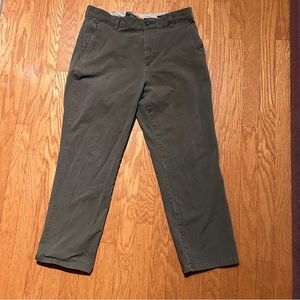 DOCKERS OLIVE GREEN STRAIGHT FIT ULTIMATE CHINO PANTS MENS 32x30” STRETCH